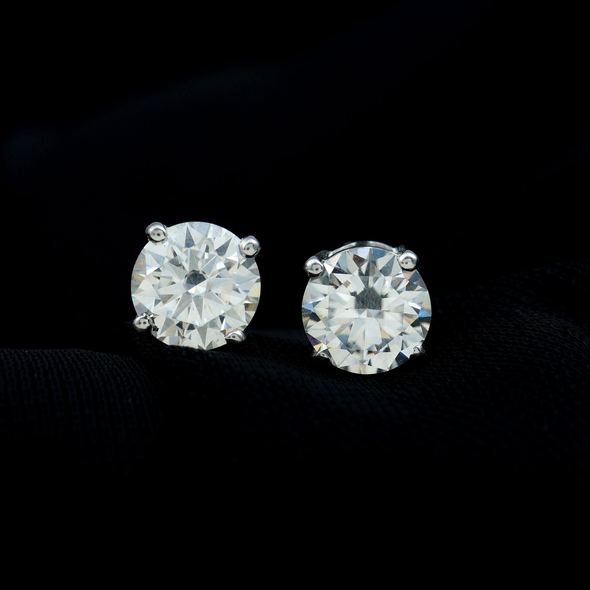 6 MM Moissanite Solitaire Stud Earrings Moissanite - ( D-VS1 ) - Color and Clarity - Rosec Jewels